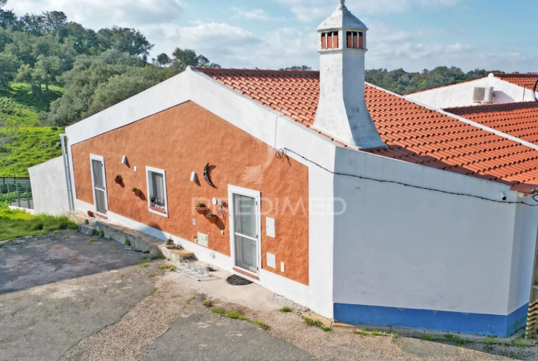 Moradia T3 para Venda em Vale de Santiago Foto 4