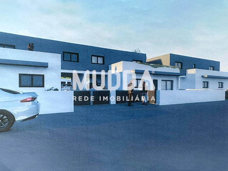 Moradia T3 para Venda em Avanca Foto 2