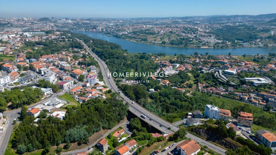 Terreno para Venda em Vilar de Andorinho Foto 5