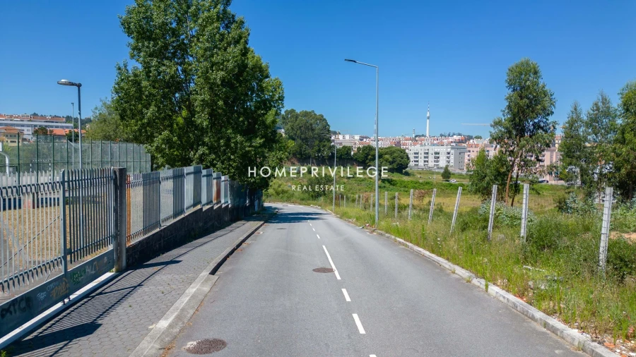 Terreno para Venda em Vilar de Andorinho Foto 24