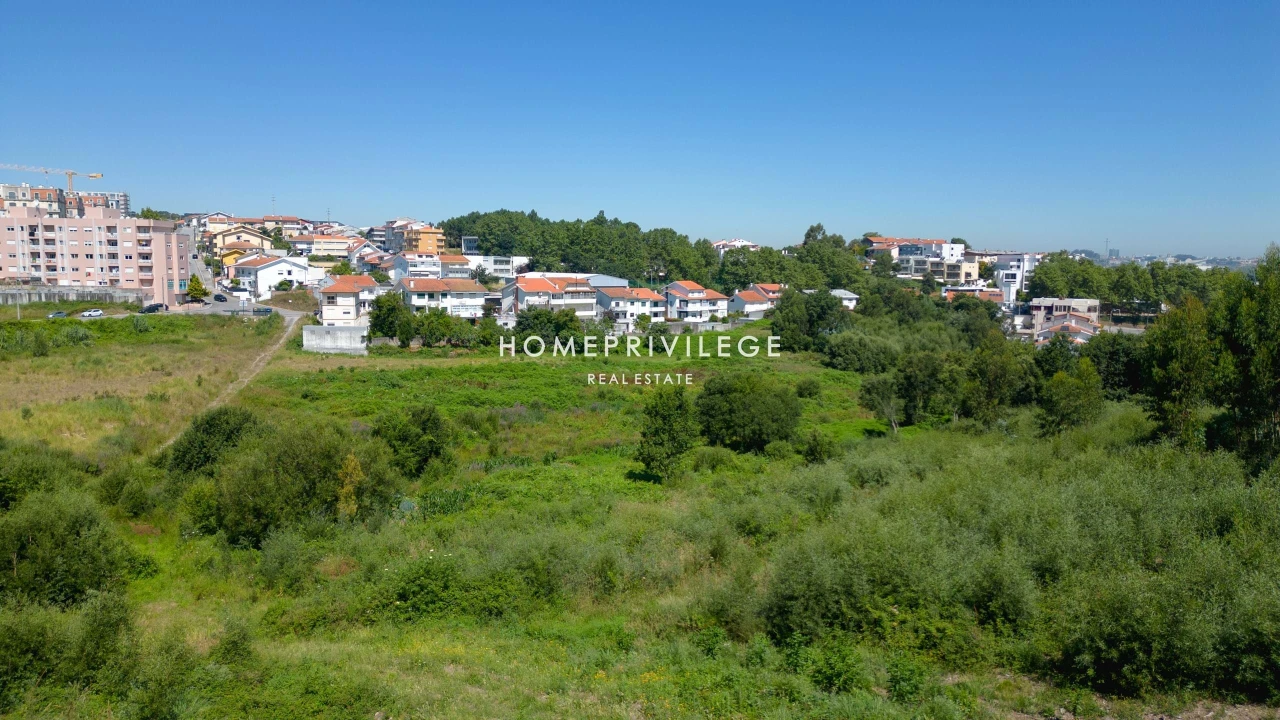Terreno para Venda em Vilar de Andorinho Foto 10