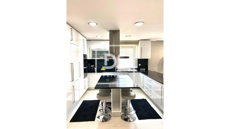 Armazém para Venda em Rio Tinto Foto 7