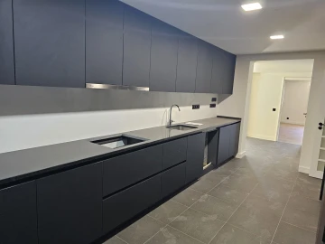 Moradia T5 para Venda em Gulpilhares e Valadares