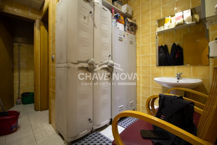 Negócio para Arrendamento em Arcozelo Foto 11