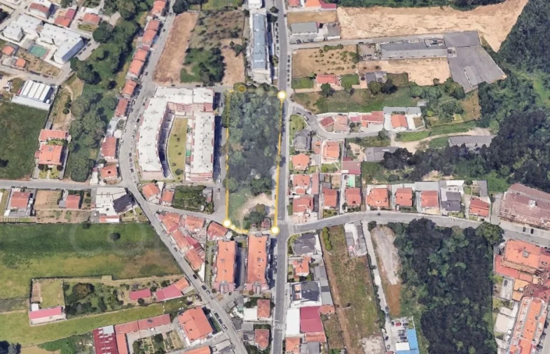 Terreno para Venda em Canelas