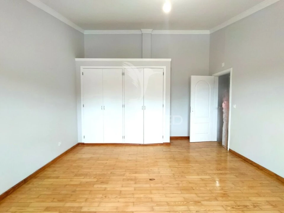 Moradia T5 para Venda em Guia, Ilha e Mata Mourisca Foto 11