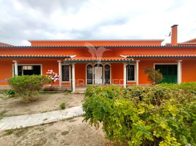 Moradia T5 para Venda em Guia, Ilha e Mata Mourisca Foto 3