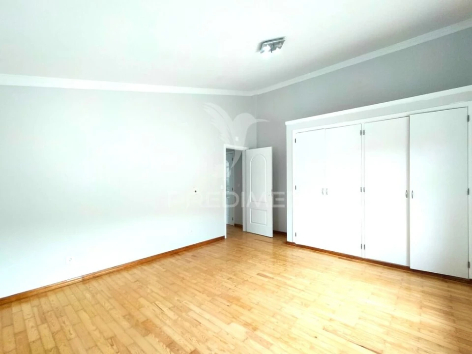 Moradia T5 para Venda em Guia, Ilha e Mata Mourisca Foto 17