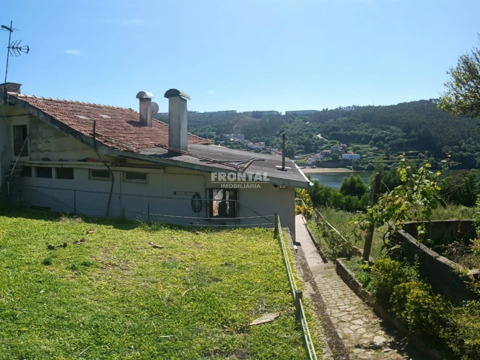 Moradia T4 para Venda em Foz do Sousa e Covelo Foto 15