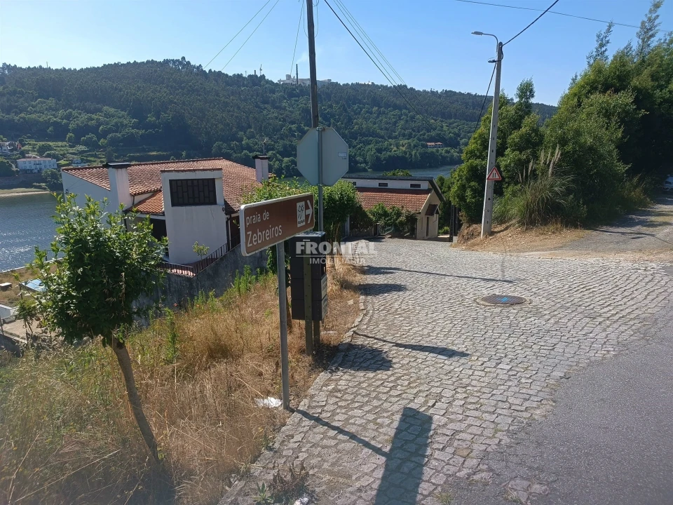 Moradia T4 para Venda em Foz do Sousa e Covelo Foto 17