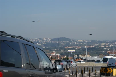 Terreno para Venda em Campanhã