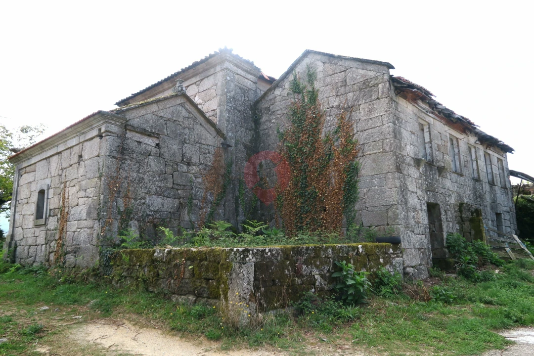 Moradia T0 para Venda em Riba de Mouro Foto 4