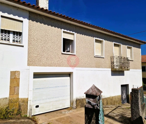Moradia T4 para Venda em Bela