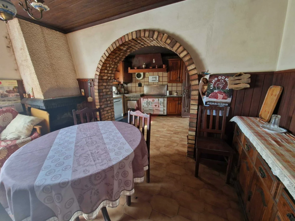 Moradia T4 para Venda em Bela Foto 9