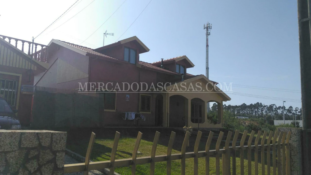 Moradia T5 para Venda em Esmoriz Foto 13