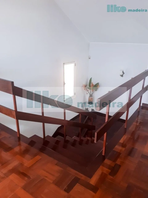 Moradia T5 para Venda em Monte