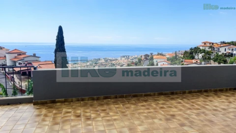 Moradia T5 para Venda em Monte