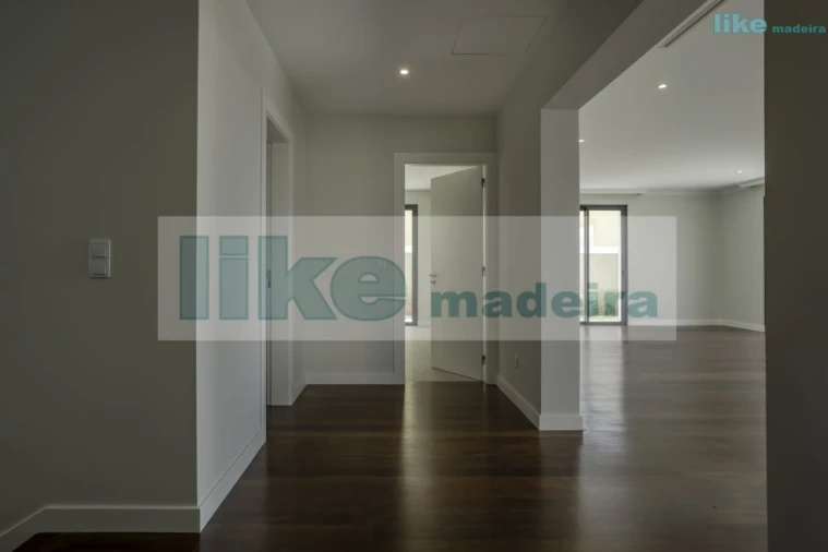 Moradia T3 para Venda em São Martinho Foto 10