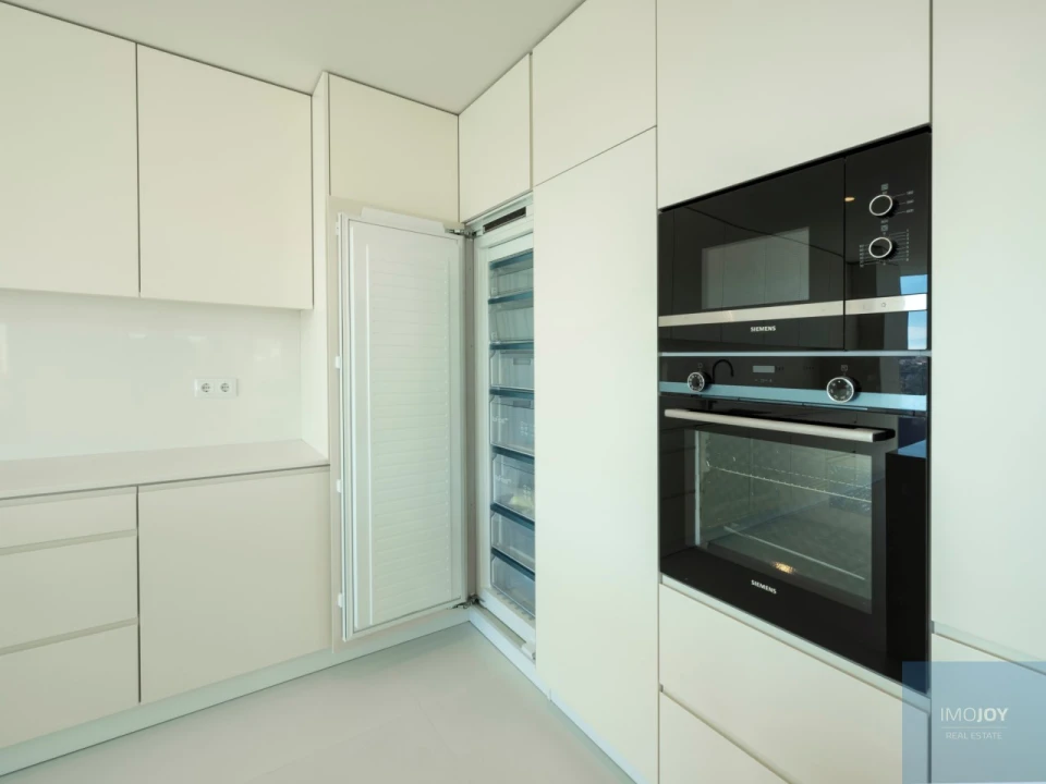 Apartamento T3 para Venda em Lordelo do Ouro e Massarelos Foto 30