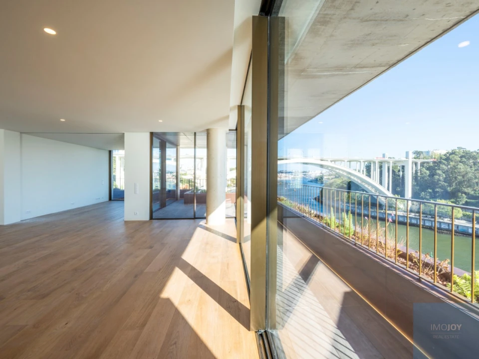 Apartamento T3 para Venda em Lordelo do Ouro e Massarelos Foto 3