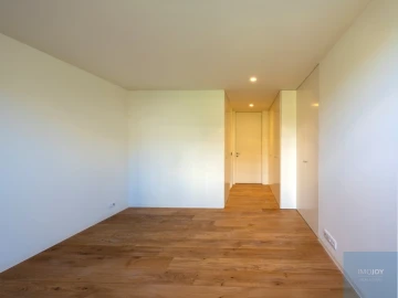Apartamento T3 para Venda em Lordelo do Ouro e Massarelos