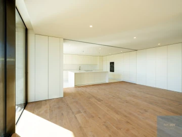 Apartamento T3 para Venda em Lordelo do Ouro e Massarelos