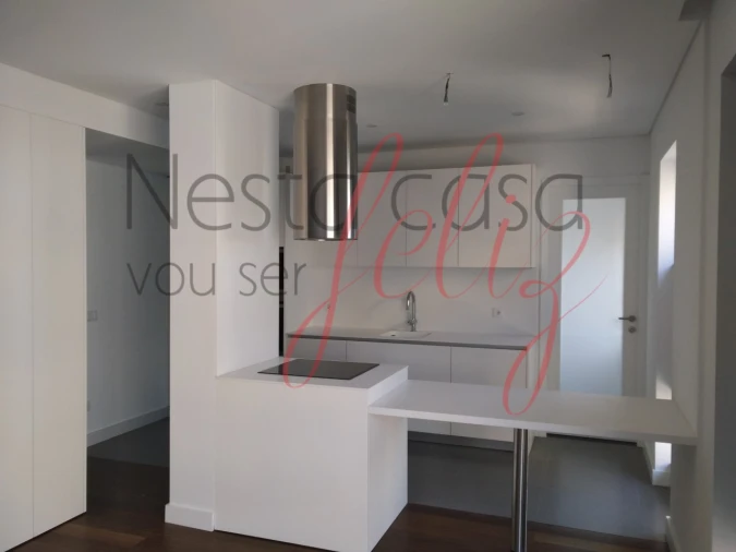 Apartamento T4 para Venda em Cedofeita, Santo Ildefonso, Sé, Miragaia, São Nicolau e Vitória Foto 2