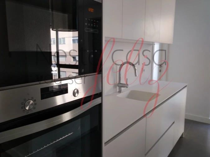 Apartamento T4 para Venda em Cedofeita, Santo Ildefonso, Sé, Miragaia, São Nicolau e Vitória Foto 3