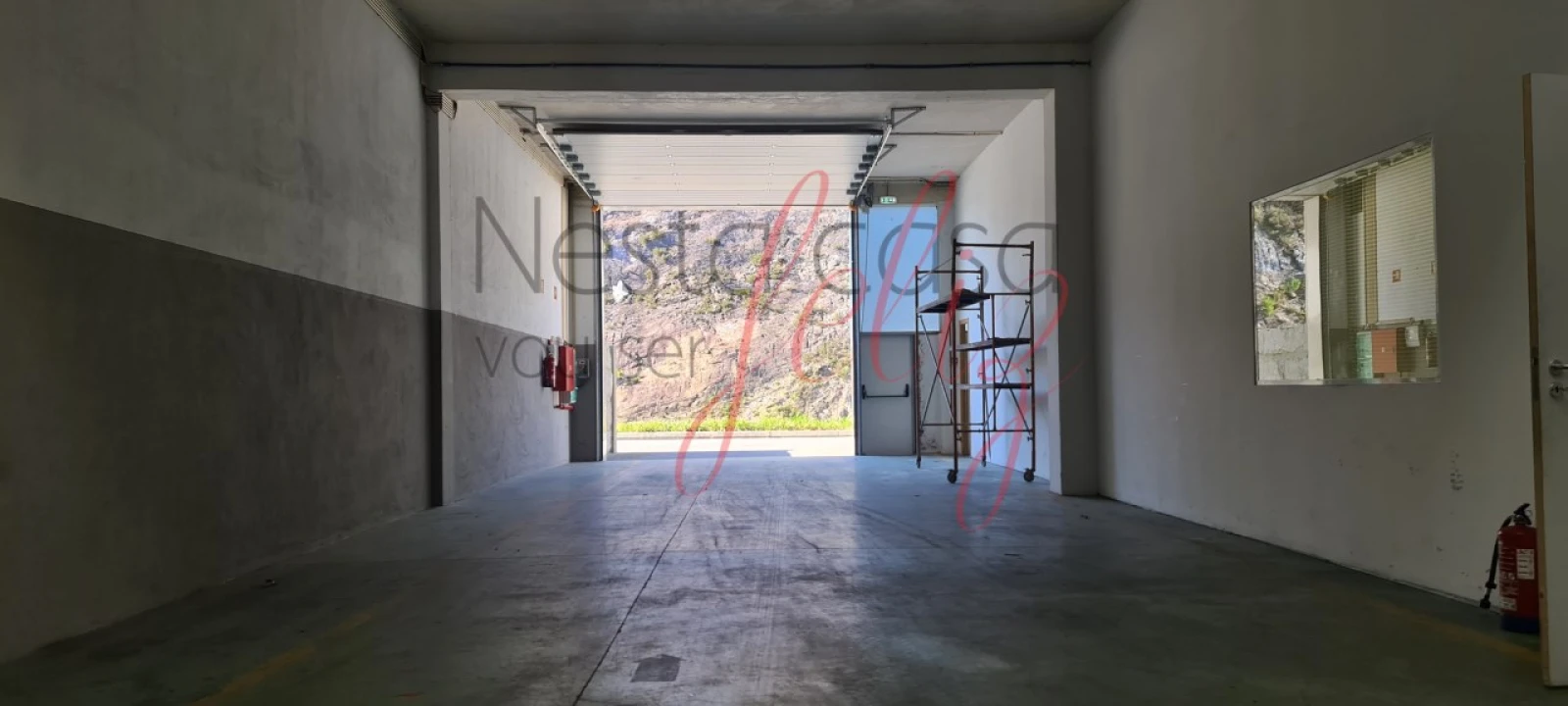 Armazém para Arrendamento em Fânzeres e São Pedro da Cova Foto 4