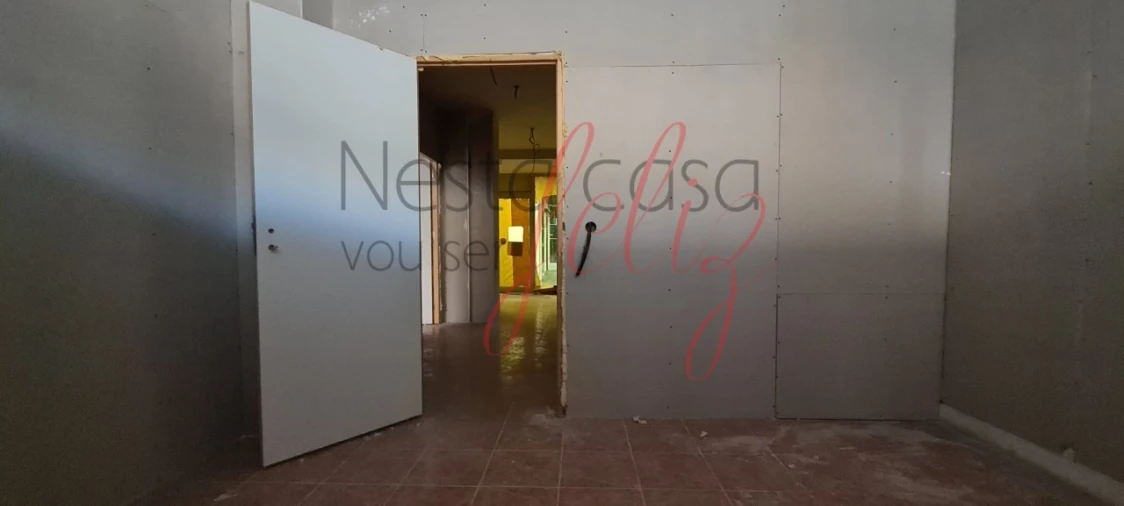 Loja para Venda em Gondomar (São Cosme), Valbom e Jovim Foto 10