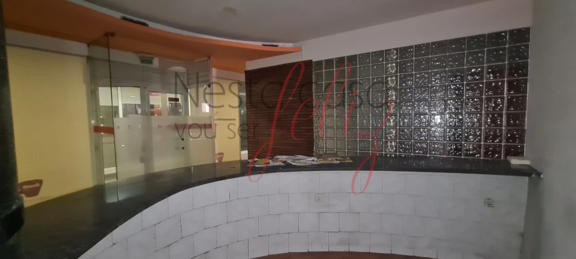 Negócio para Arrendamento em Gondomar (São Cosme), Valbom e Jovim Foto 4