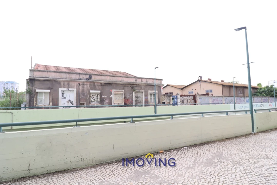 Moradia T6 para Venda em Barreiro e Lavradio Foto 1