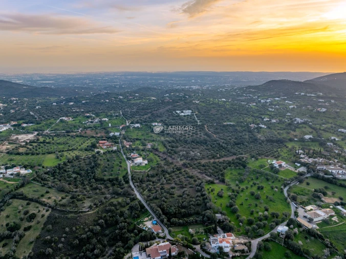 Terreno para Venda em Santa Barbara de Nexe Foto 9
