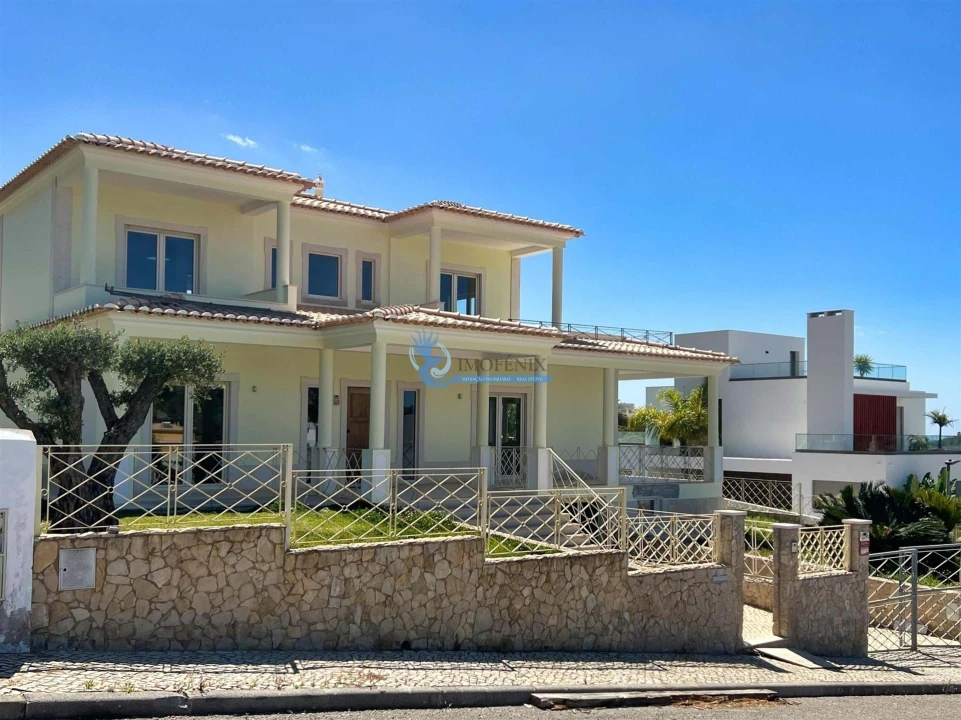 Moradia T4 para Venda em Albufeira e Olhos de Água Foto 3