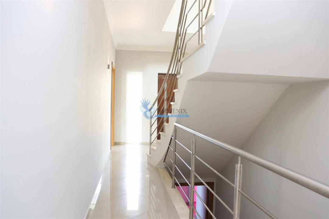 Moradia T4 para Venda em Albufeira e Olhos de Água Foto 32