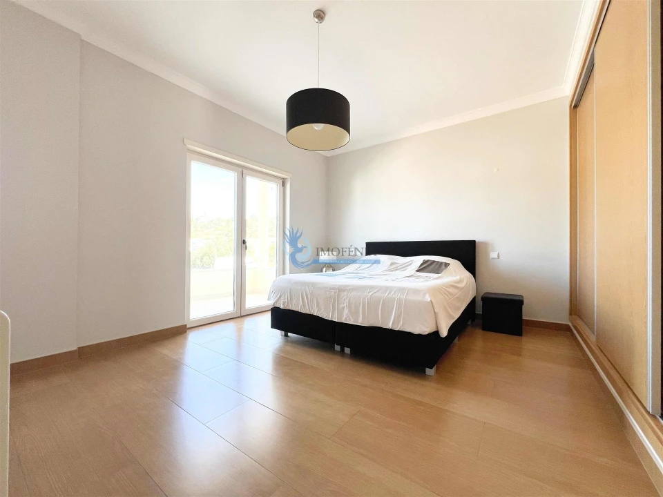 Moradia T4 para Venda em Albufeira e Olhos de Água Foto 29