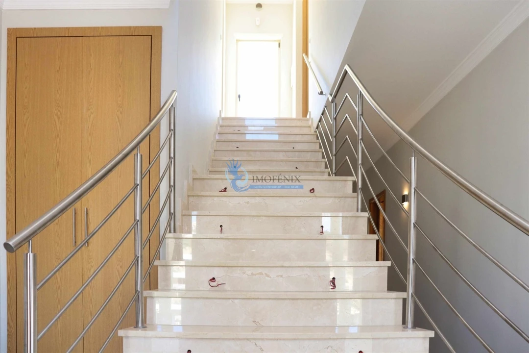 Moradia T4 para Venda em Albufeira e Olhos de Água Foto 47