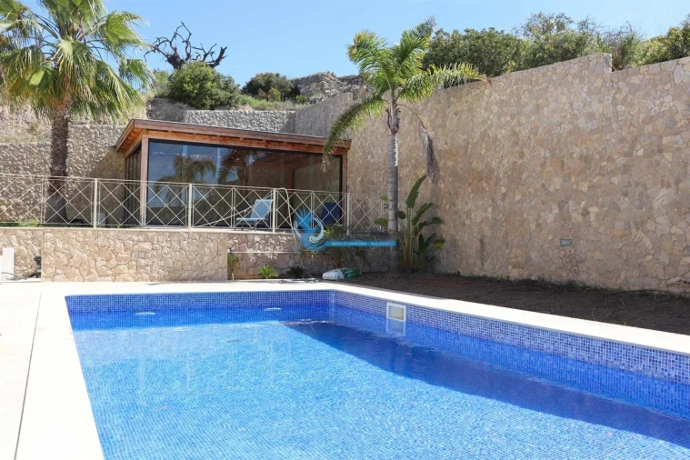 Moradia T4 para Venda em Albufeira e Olhos de Água Foto 7