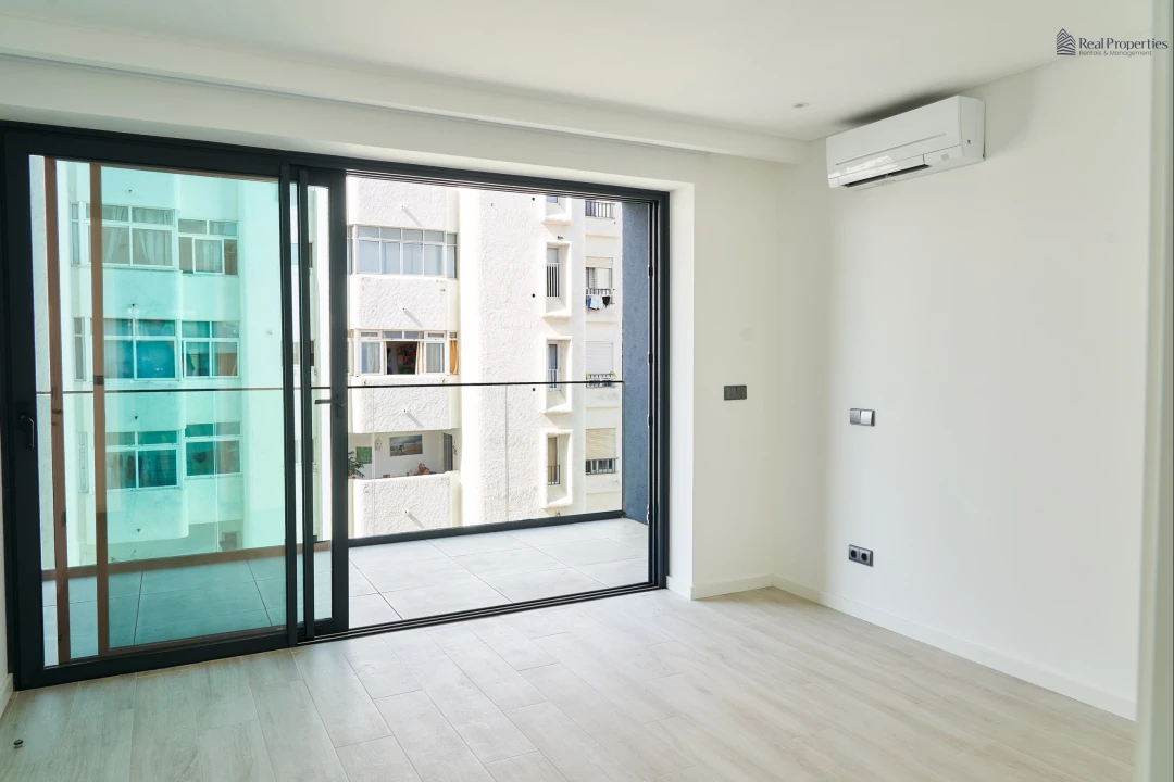 Apartamento T2 para Venda em Quarteira Foto 10
