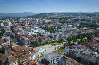 Prédio para Venda em Braga (São José de São Lázaro e São João do Souto)