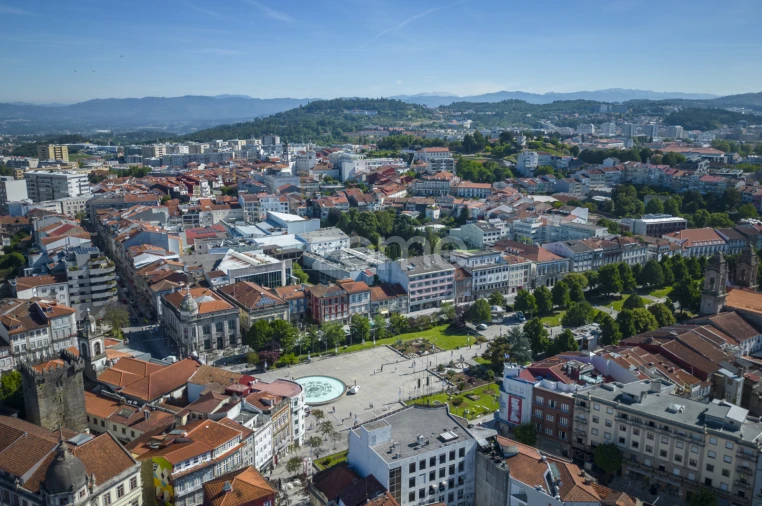 Prédio para Venda em Braga (São José de São Lázaro e São João do Souto) Foto 27