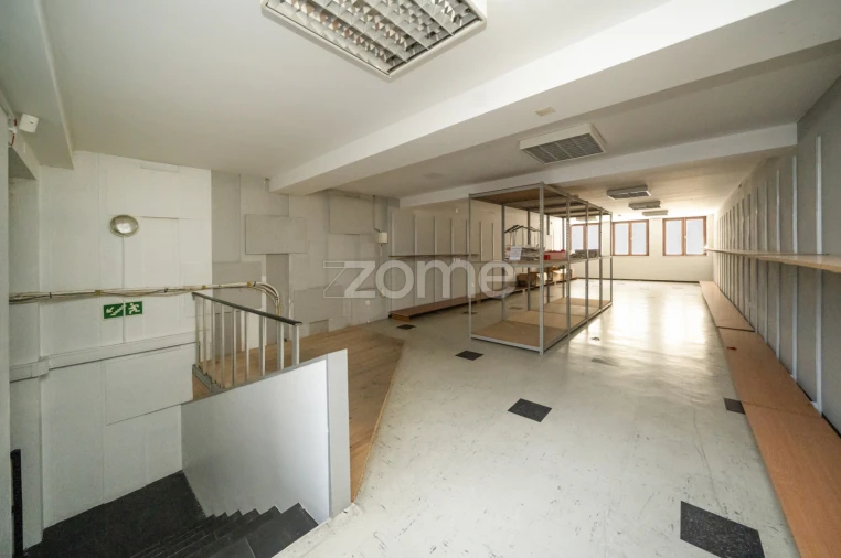 Prédio para Venda em Braga (São José de São Lázaro e São João do Souto) Foto 15
