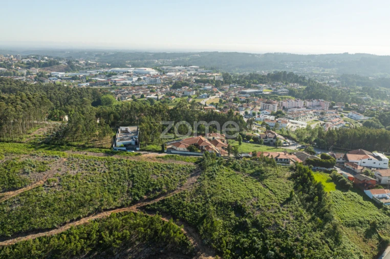Moradia T4 para Venda em O. Azeméis, Riba-Ul, Ul, Macinhata Seixa, Madail Foto 46