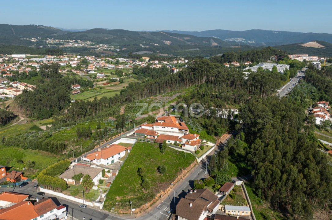 Moradia T4 para Venda em O. Azeméis, Riba-Ul, Ul, Macinhata Seixa, Madail Foto 40