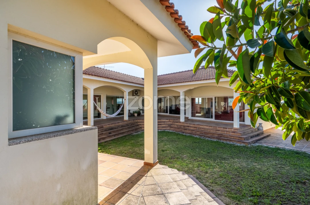 Moradia T4 para Venda em O. Azeméis, Riba-Ul, Ul, Macinhata Seixa, Madail Foto 33