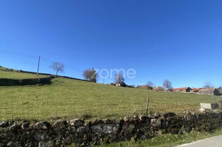 Moradia T4 para Venda em Salto Foto 29