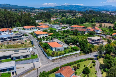 Moradia T4 para Venda em Turiz