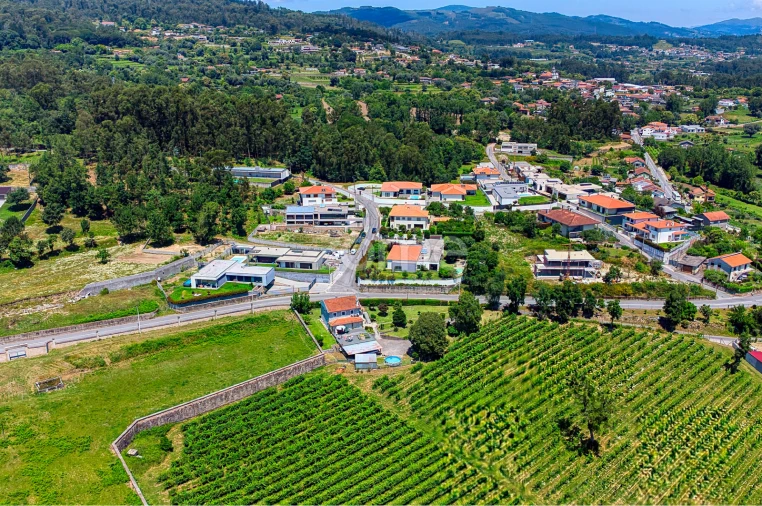Moradia T4 para Venda em Turiz Foto 65