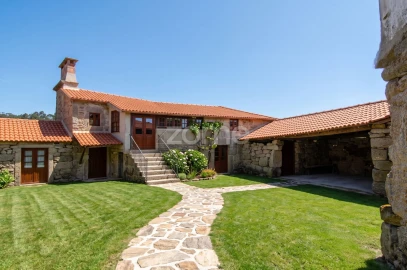 Quinta T10 para Venda em Canelas