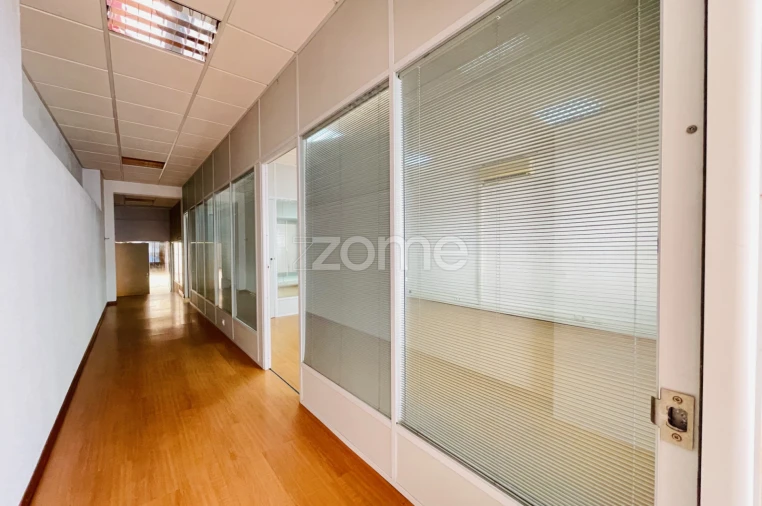 Terreno Comércio / Armazém para Venda em Paranhos Foto 8